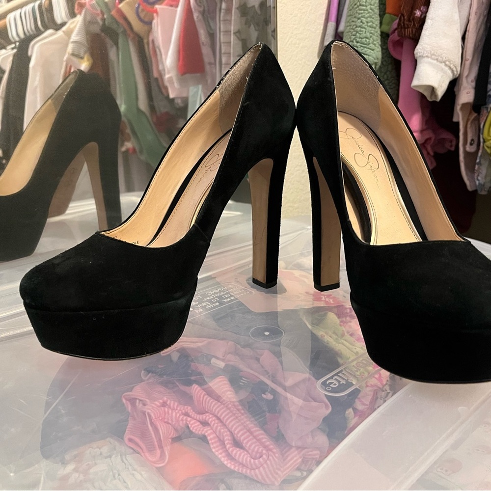 Jessica Simpson heels